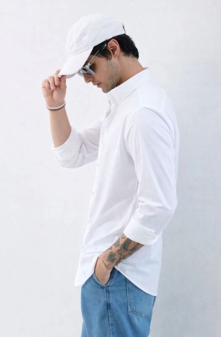 Lycka Men Regular Fit Solid Spread Collar Shirt - Image 4