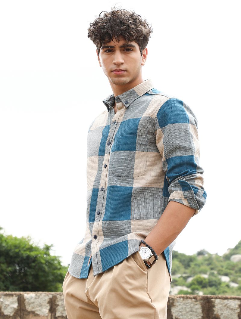 CAHOOT Men Regular Fit Checkered Casual Shirt - Image 4