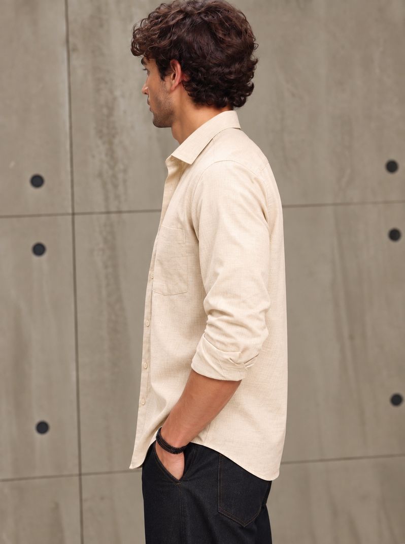 Roadster Men Regular Fit Solid Spread Collar Shirt - Image 4