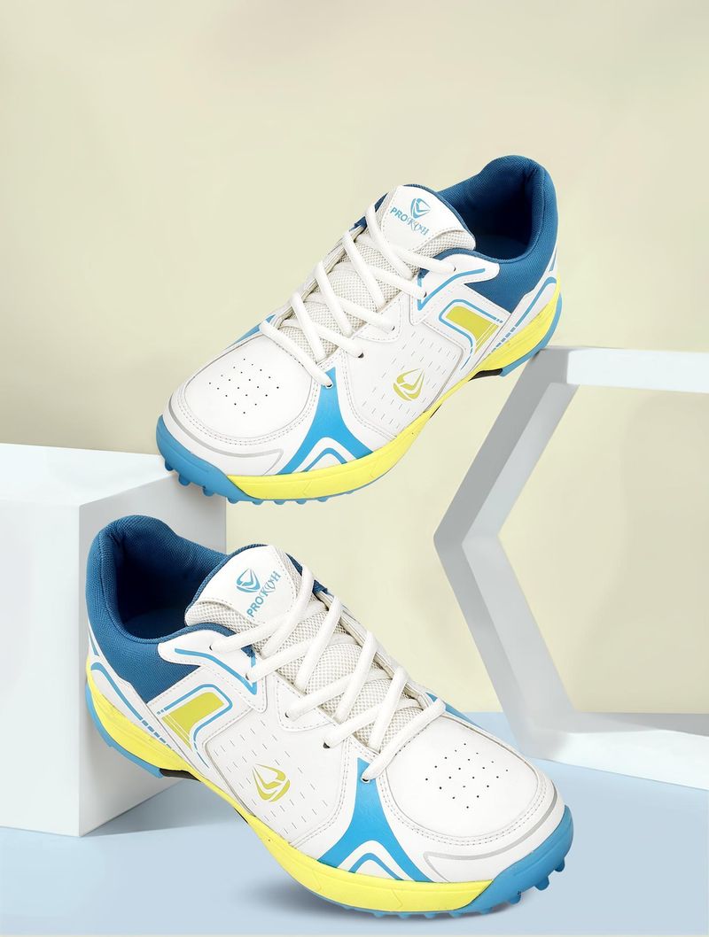 PRO KVH All-Rounder Rubber Spikes Cricket Shoes for Men - Image 2
