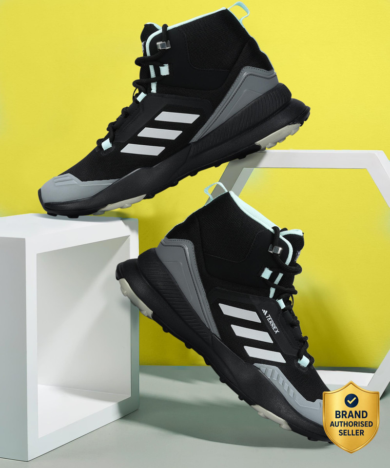 adidasADIDAS Iron Trek Hiking & Trekking Shoes For Men (Black , 6)