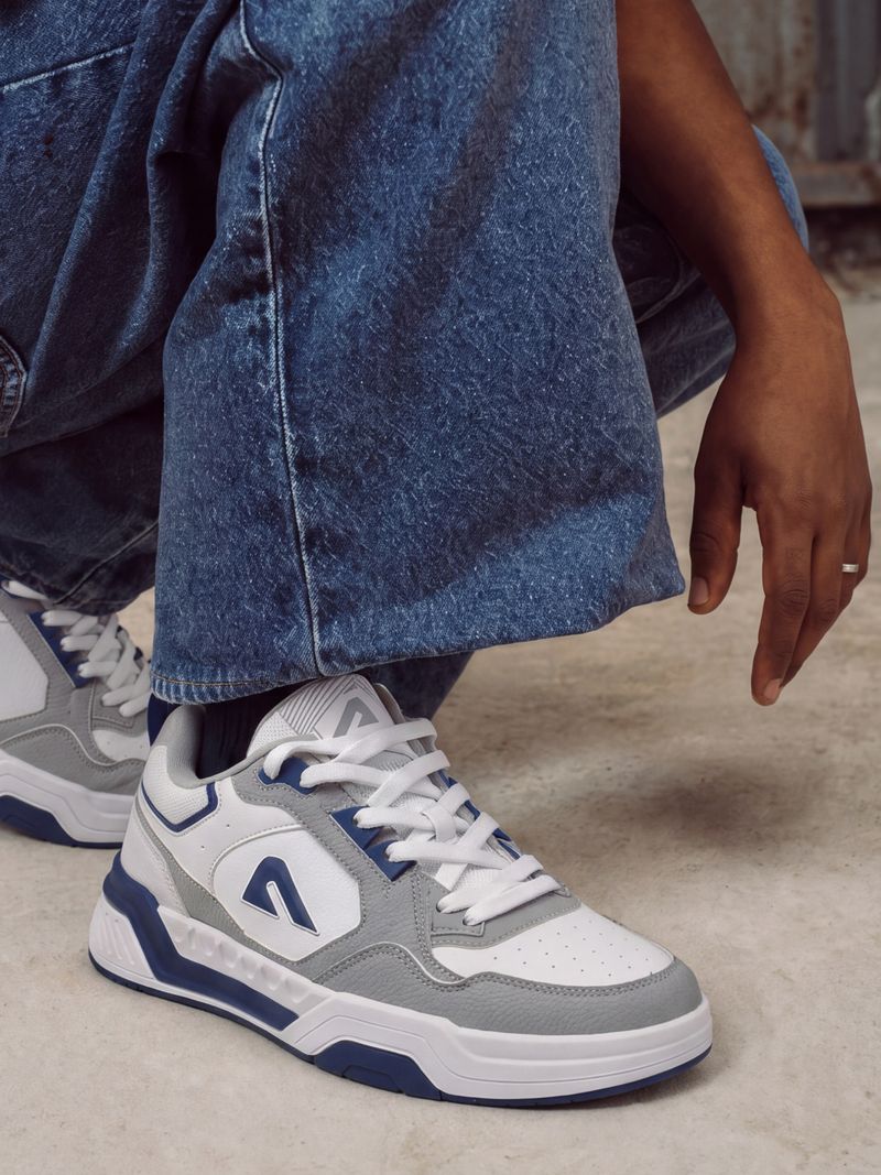 BOLDFIT Hypewave Chunky Sneakers Grey Blue Size 8 - Image 5