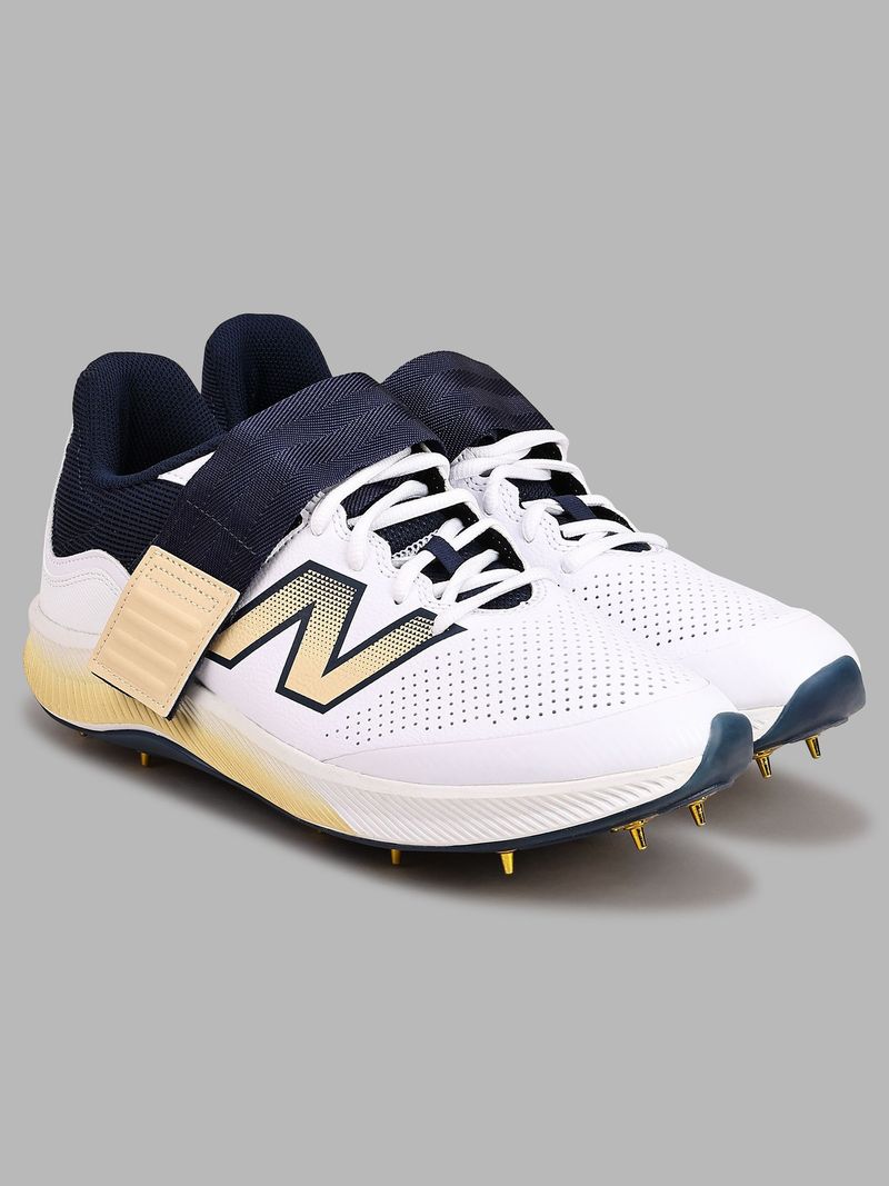 New Balance CK4040 Cricket Shoes For Men - Image 4