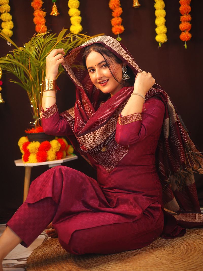 Tibra Attire Women Cotton Blend Kurta Pant Dupatta Set - Image 5