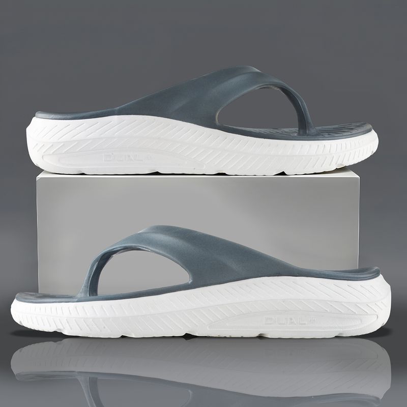 RED TAPE Men Flip Flops - Image 5