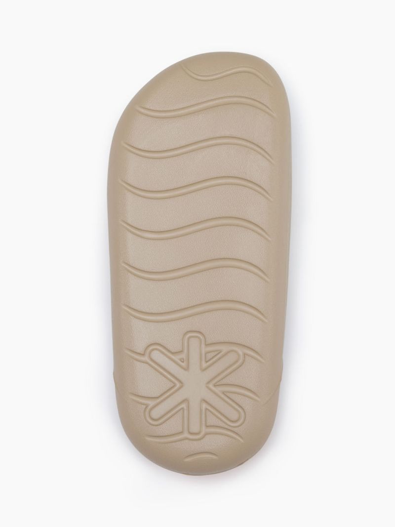 ludic Unisex Flip Flops - Image 5