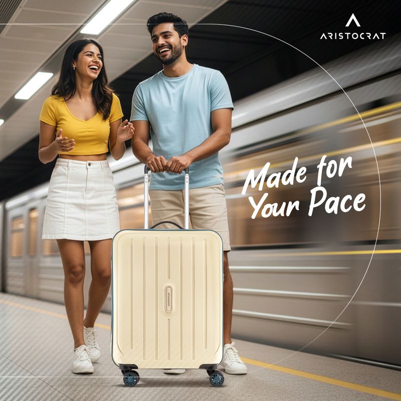 ARISTOCRAT Photon Max 55cm Gold Suitcase 4 Wheels - Image 3