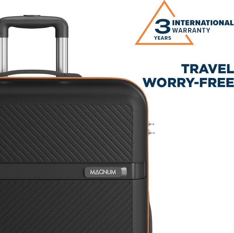 Magnum by Safari Fury 55 4W Black Tan Suitcase - Image 4