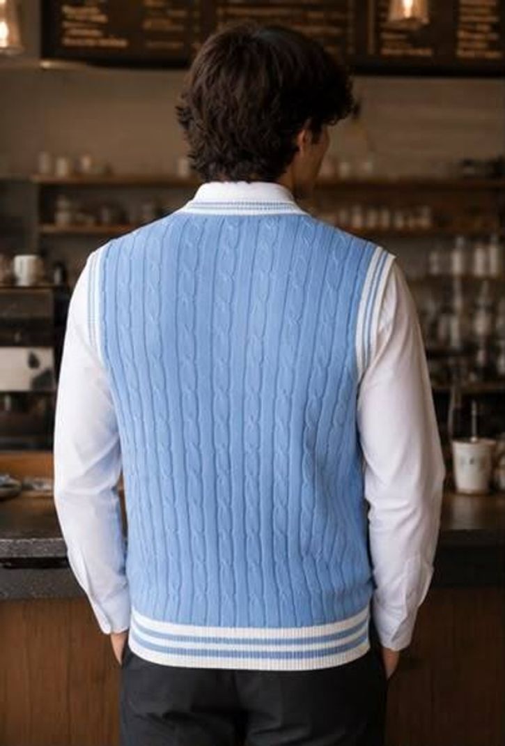 KaramKar Men Light Blue V Neck Sweater - Image 4