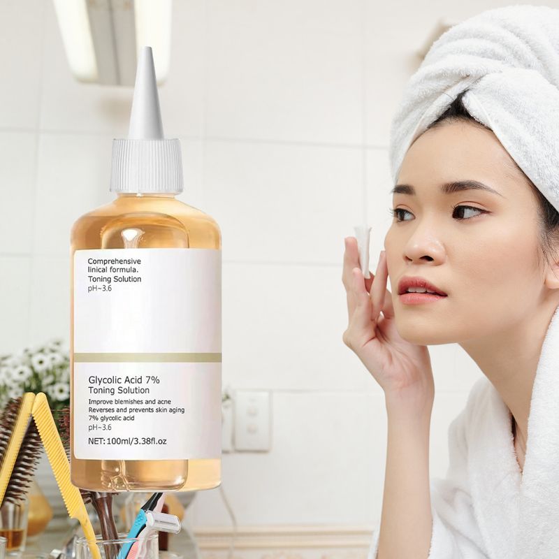 TOOVUS Glycolic Acid 7% Toner for Acne Scars - Image 2