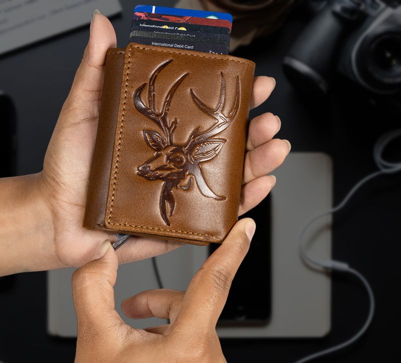 DOECRAFT Men Tan Brown Leather RFID Wallet - Image 5