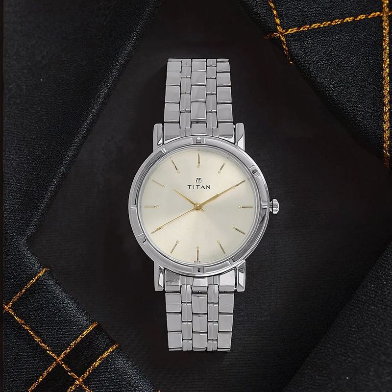 Titan Karishma Silver Dial Silver Stainless Steel Strap Analog Watch - For Men NN1639SM01 - Image 5