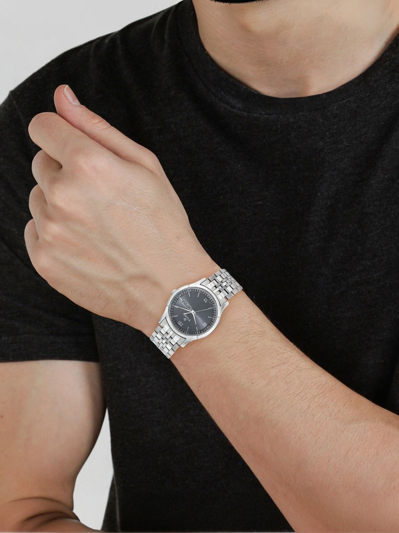 Titan Karishma Black Dial Silver Strap Men's Watch - Image 5