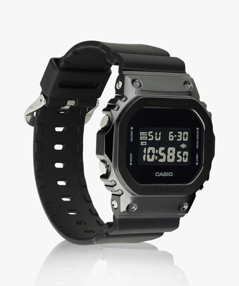 CASIO G-Shock Digital Watch GM-5600UB-1DR - Image 6