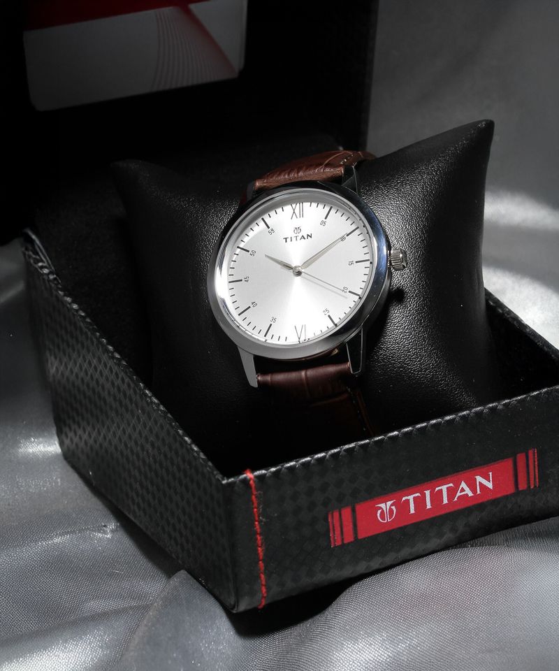 Titan Analog Watch For Men NP1771SL01 - Image 5