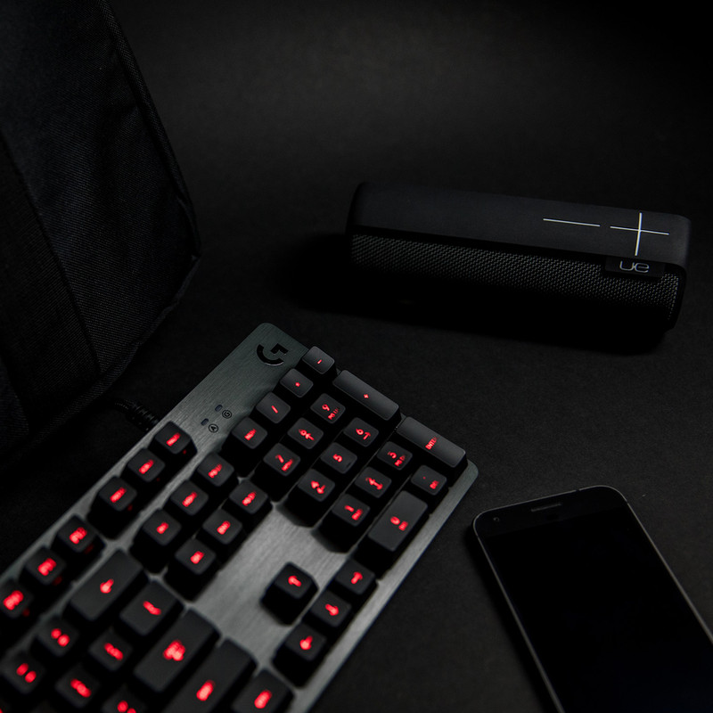 G413 carbon de logitech sales