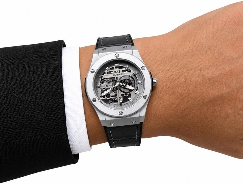 MAAZFABRICS Men's Analog Watch - Image 2
