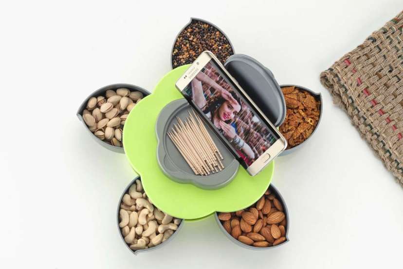 Flower Candy Box Serving Rotating Tray Dry Fruit, Candy, Chocolate, Snacks Storage  Box, Masala Box with Mobile Phone Stand 1 Piece Spice Set Price in India -  Buy Flower Candy Box Serving