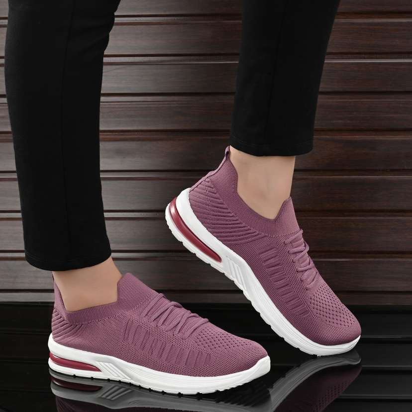 Running shoes for women price clearance