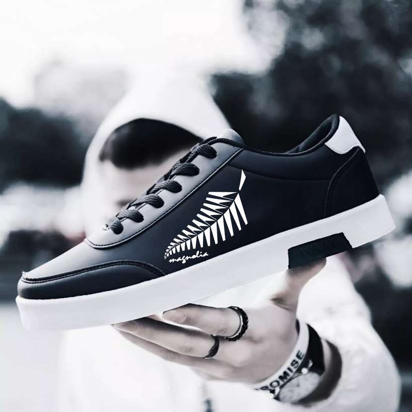 Online sneakers discount india