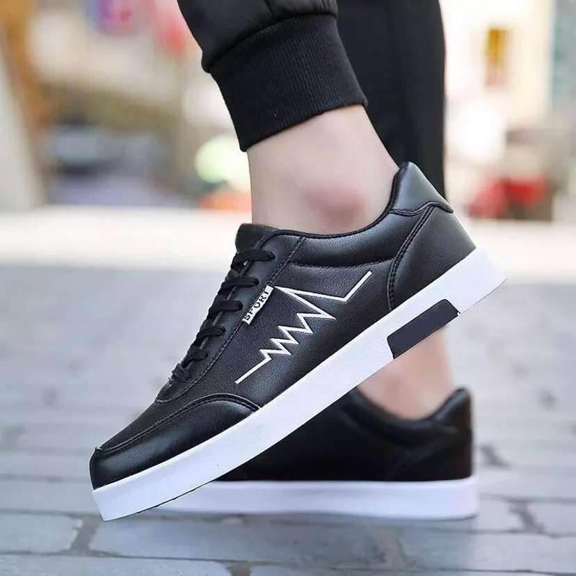 Online shop best sale sneakers original