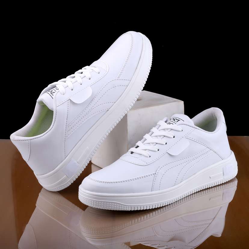 Buy outlet sneakers india