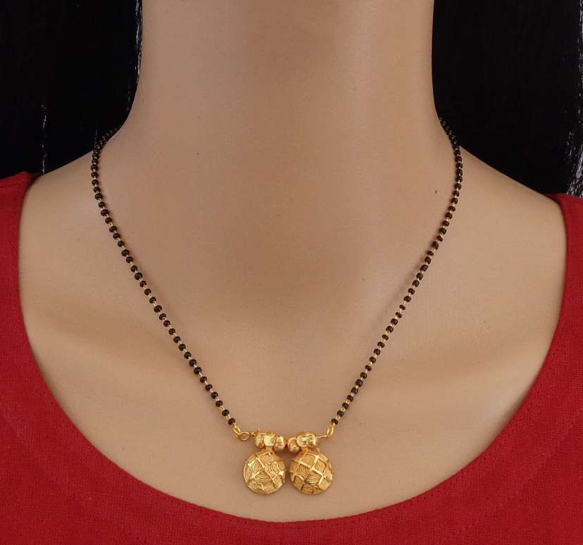 Trendy womens hot sale gold mangalsutra