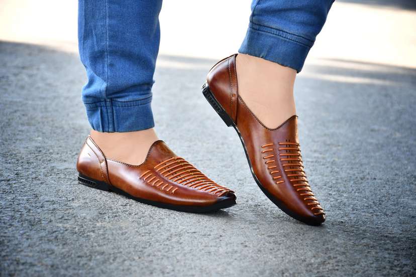 Juttis Mojaris Nagra Stylish Shoes For Men For Men Price in