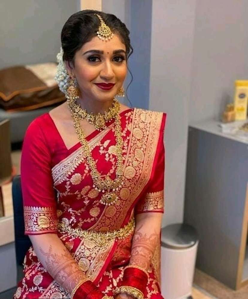 Kanjivaram discount dulhan saree
