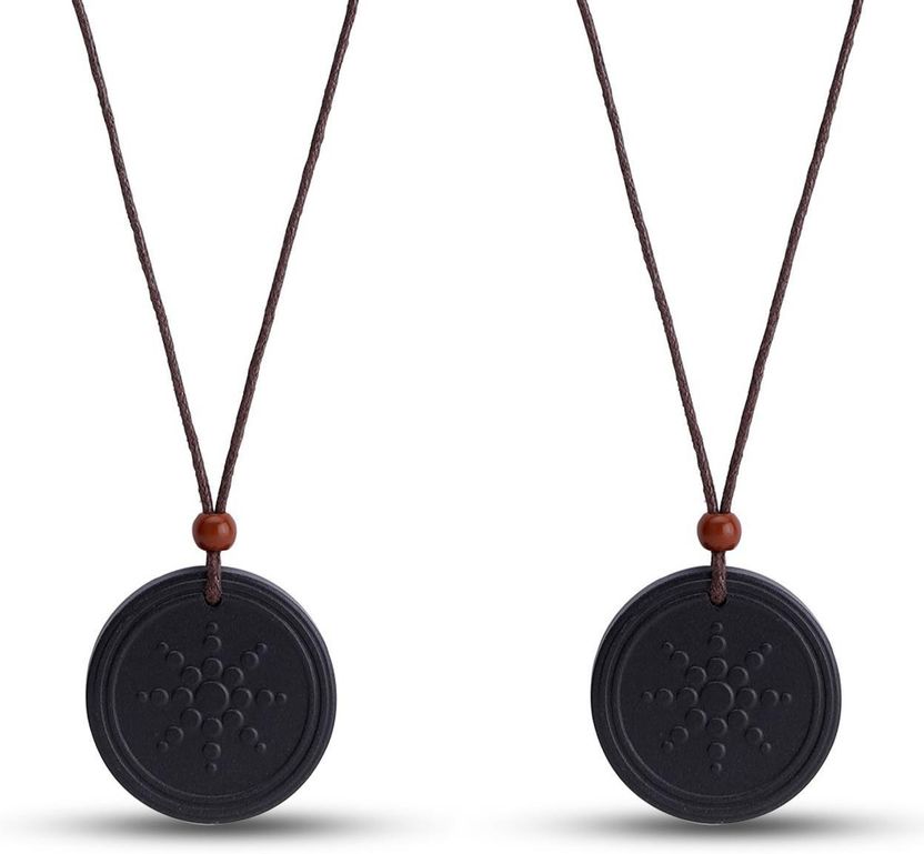 RAPPERSSHOP Three-Ring Pendant Necklace - Image 10