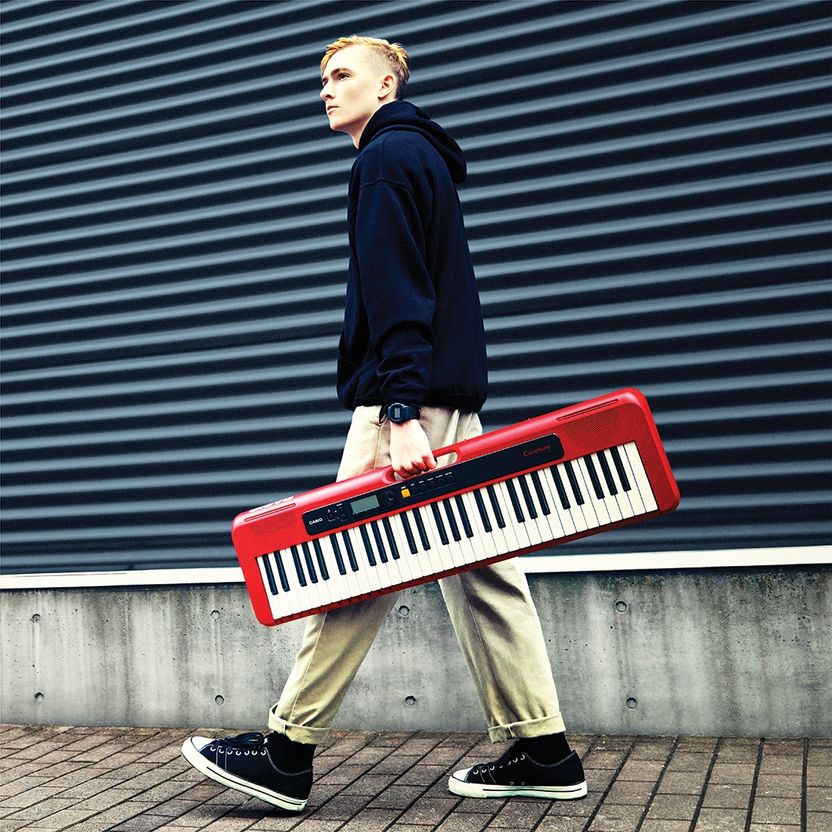Casio CT-S200 Red Portable Keyboard with Carry Case - Image 5
