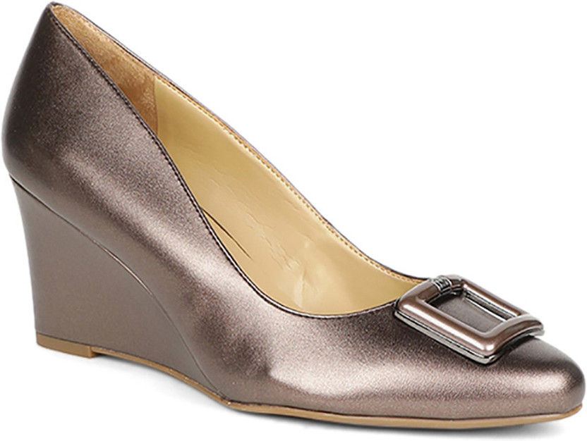 Buy NATURALIZER Women Gold Heels Online 