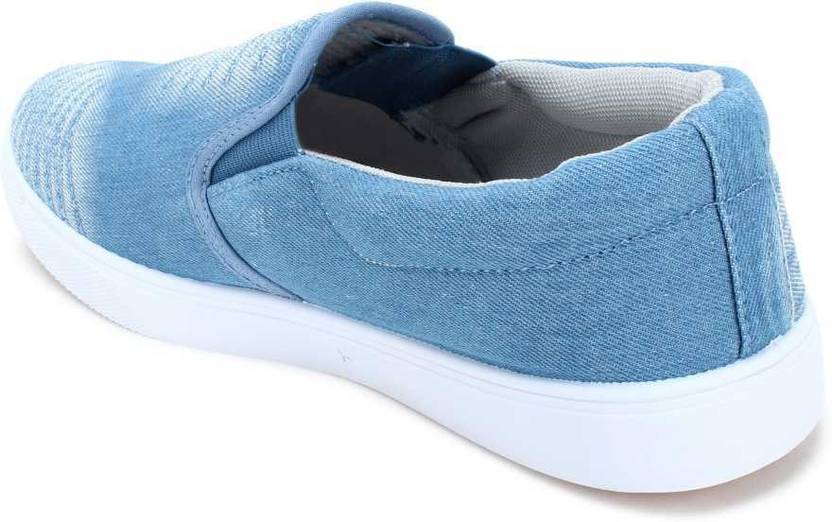 sparx sneakers flipkart