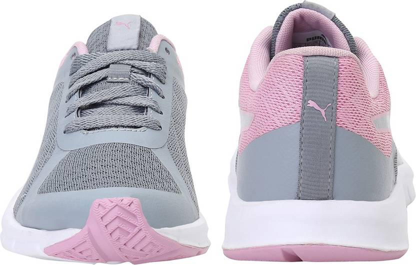 Trackracer 2.0 Wn's Running Shoes For Women  (Grey)