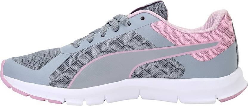 Trackracer 2.0 Wn's Running Shoes For Women  (Grey)