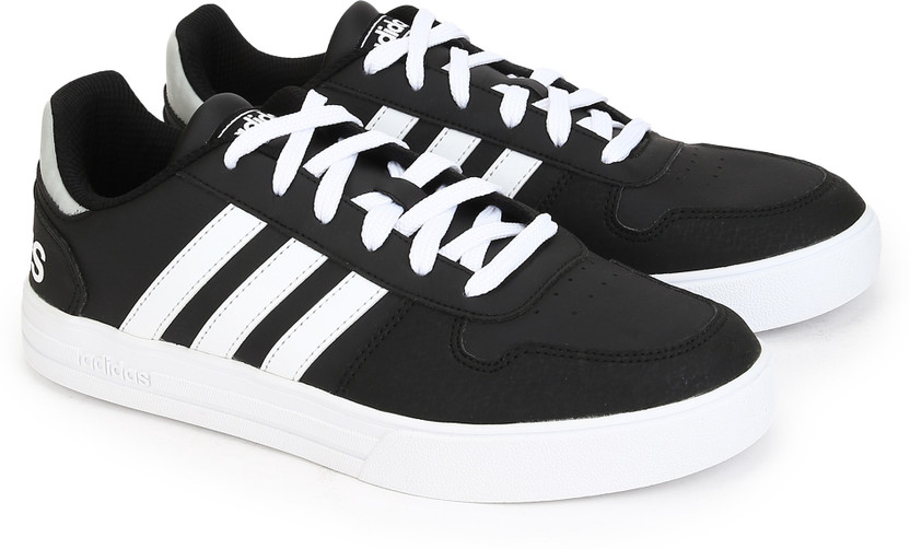 adiset m sneakers