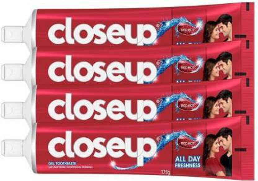 Closeup RED TOOTHPASTE 150X4 Toothpaste
