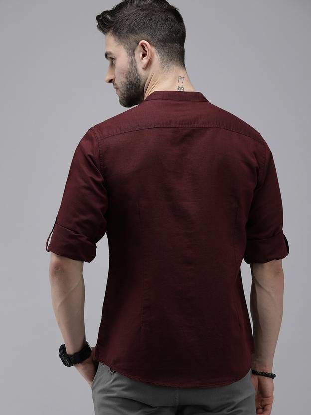 Men Regular Fit Solid Spread Collar Casual Shirt