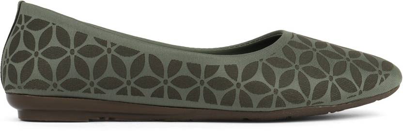 Women Olive Bellies Sandal
