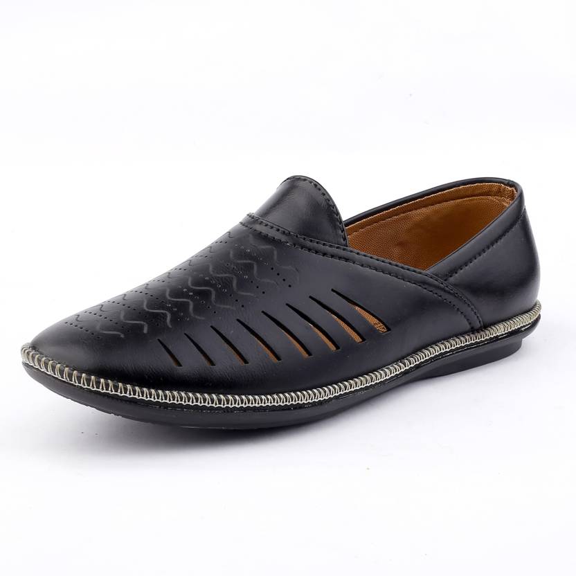 Blackyard Men's mojari shoes Casuals For Men