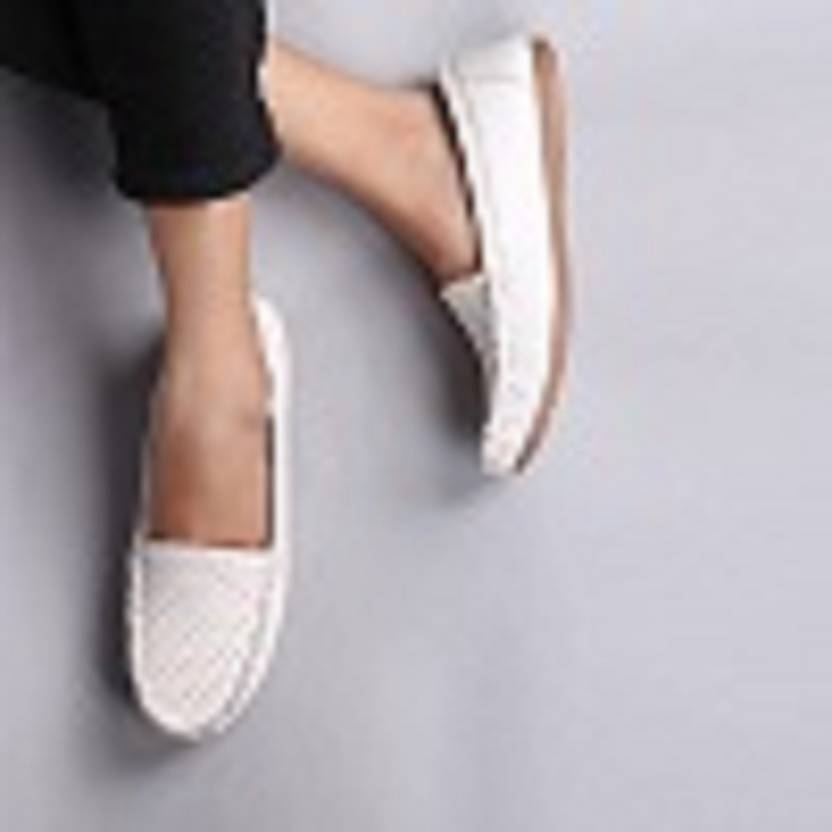 Stylish Bellies For Women Loafers For Women  (White)
