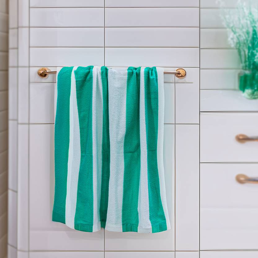 STATUS Microfiber 200 GSM Bath Towel