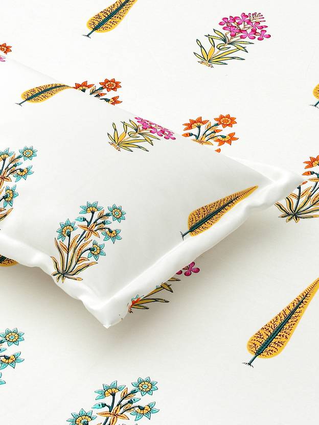 CARLTON LONDON Cotton Super King Flat 144 TC Floral 1 AC Bedsheet with 2 Pillow Covers