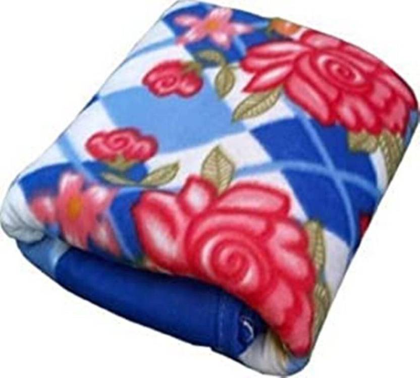 Huemic Abstract, Printed Single Fleece Blanket for Mild Winter