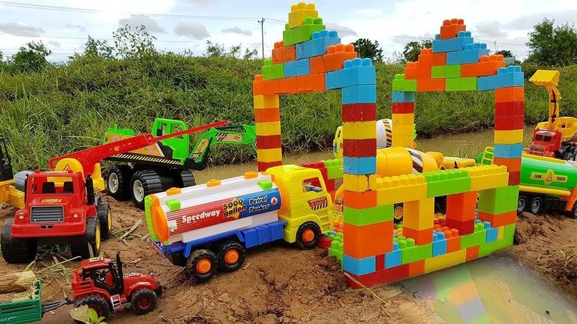Sharvil Building Blocks for Kids Learning Blocks with Wheel 60+pcs(52 Pieces +8Tyres)
