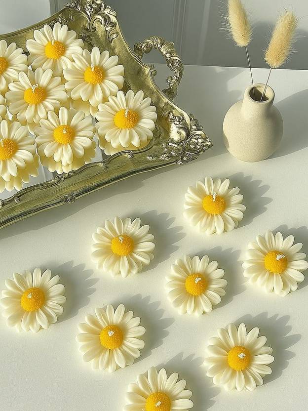 SoulCraft By Anamika Annas Heaven Daisy Soy Wax Candle Candle