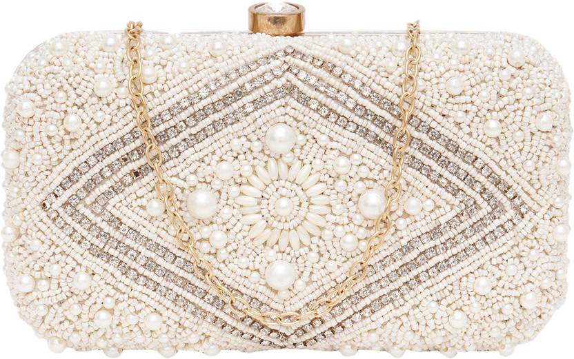 Fabbhue Party White  Clutch