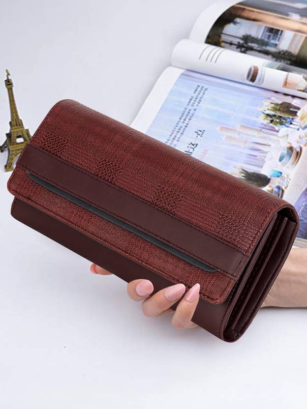 G M W 
Casual, Formal, Party, Sports Brown Clutch