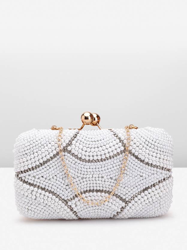 Fabbhue Party White  Clutch