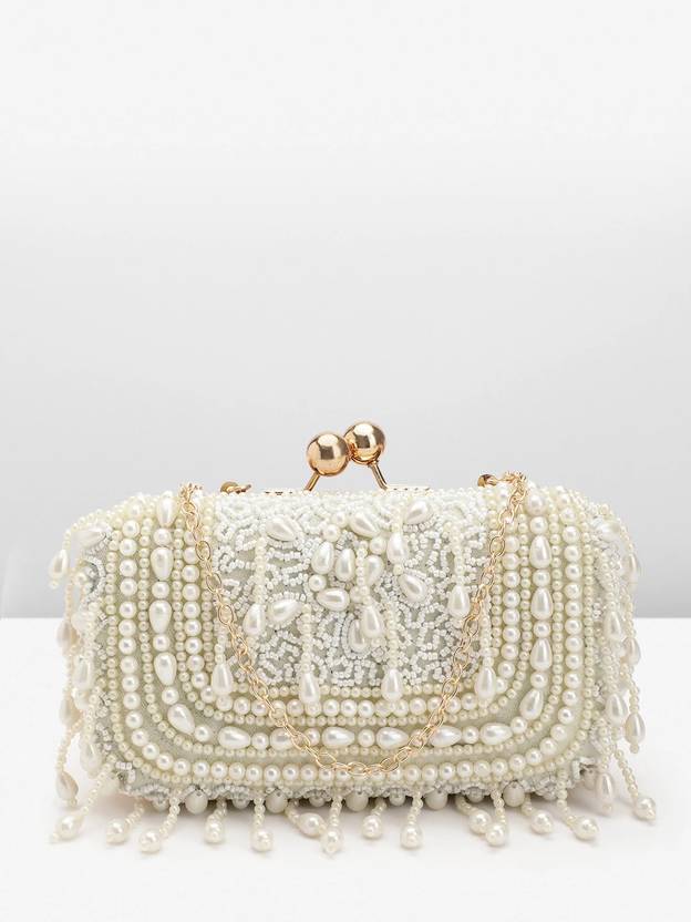Fabbhue Party Cream  Clutch